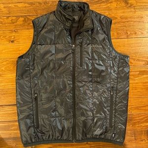 Vineyard Vines Mens Collared Full Zip Puffer Vest